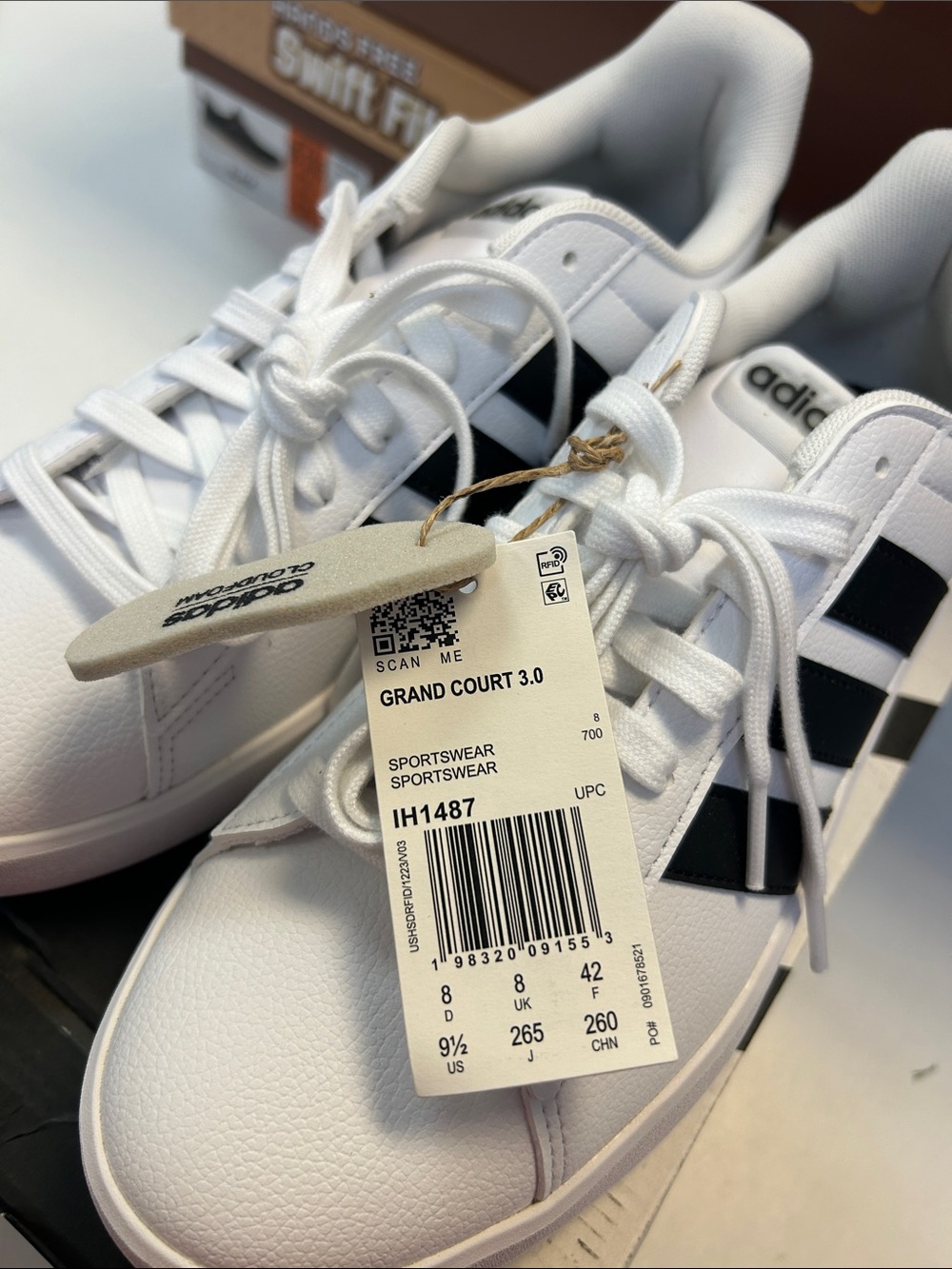 adidas Grand Court 3.0 Womens Size 9.5 White Black Low Top Sneakers IH1487 - Picture 3 of 5